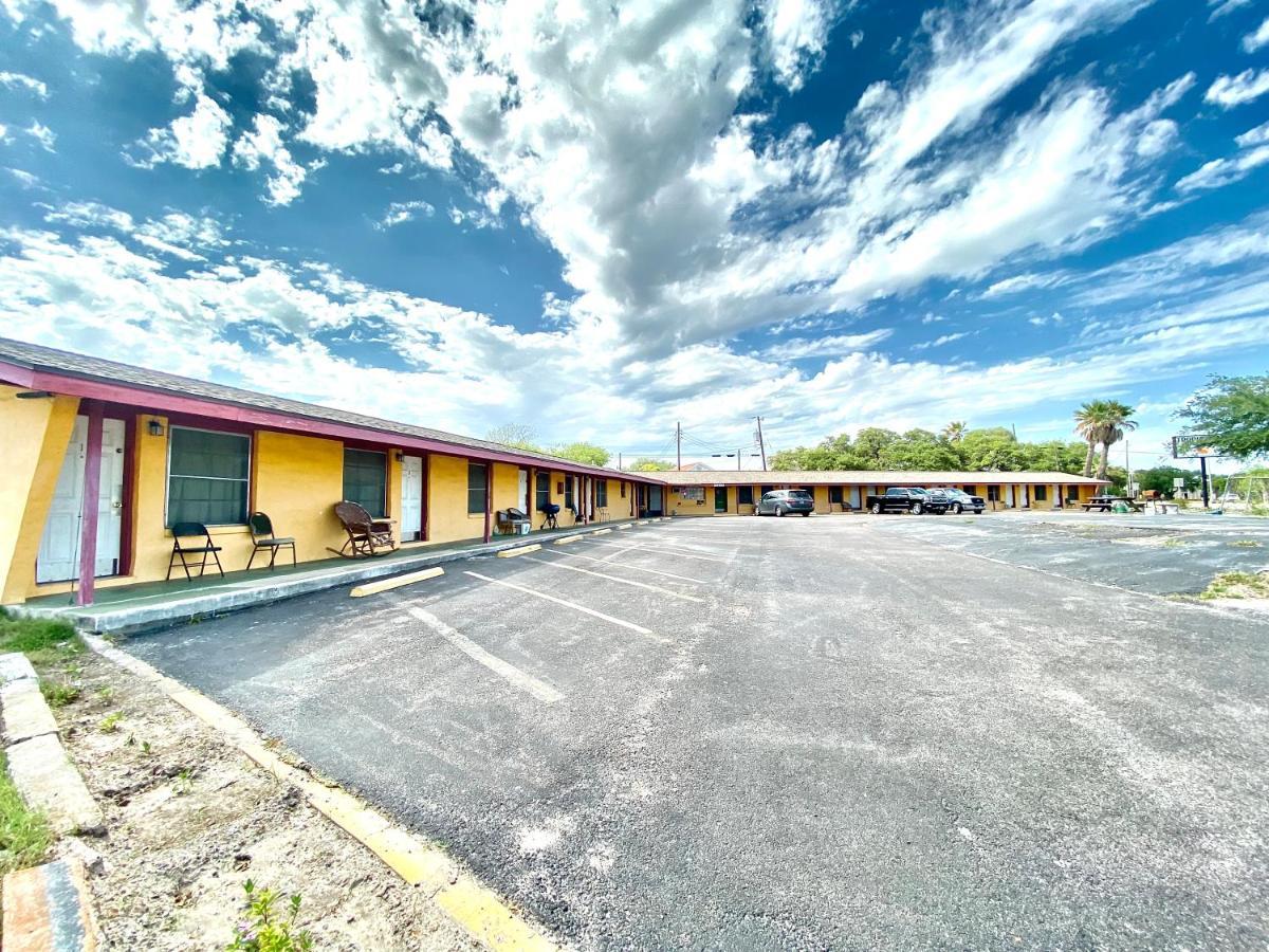 Tropic Motel Aransas Pass Εξωτερικό φωτογραφία